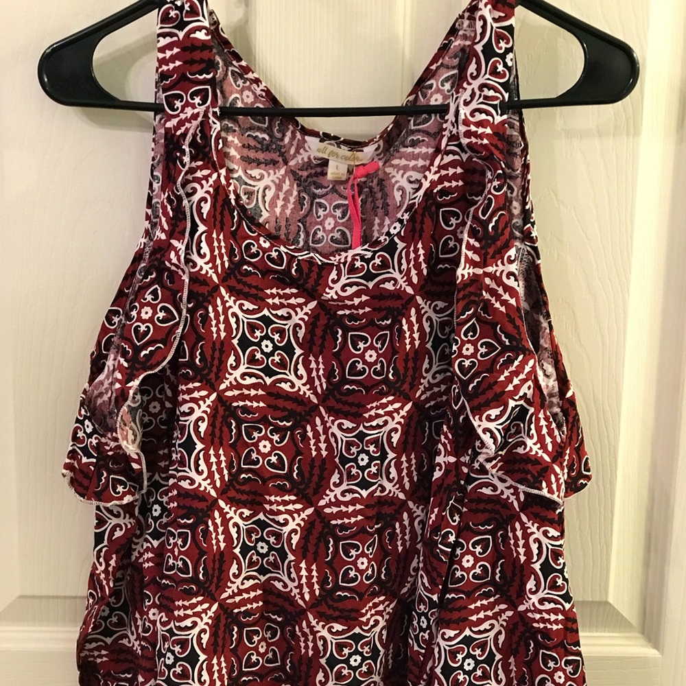 Red and black top!